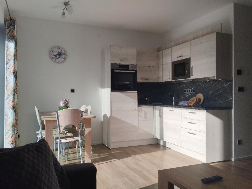 Apartman Dasa Frymburk Luaran gambar