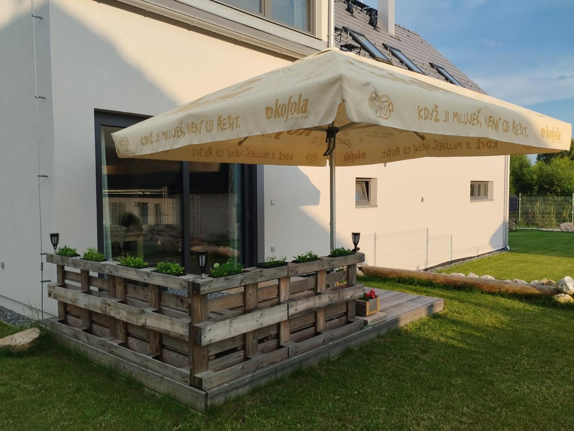 Apartman Dasa Frymburk Luaran gambar