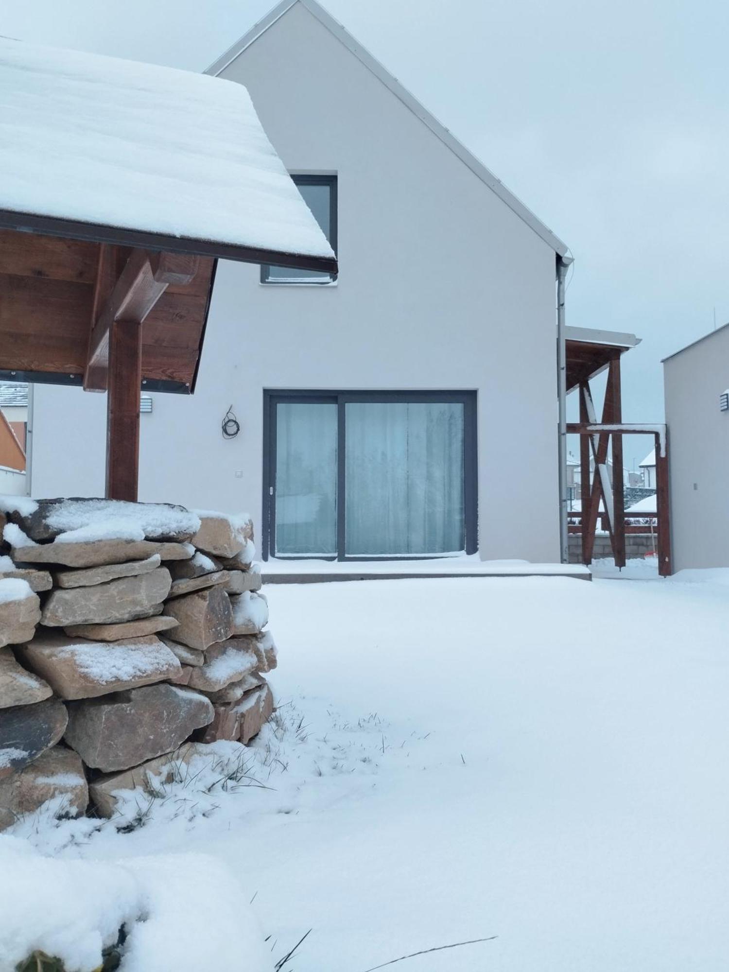 Apartman Dasa Frymburk Luaran gambar