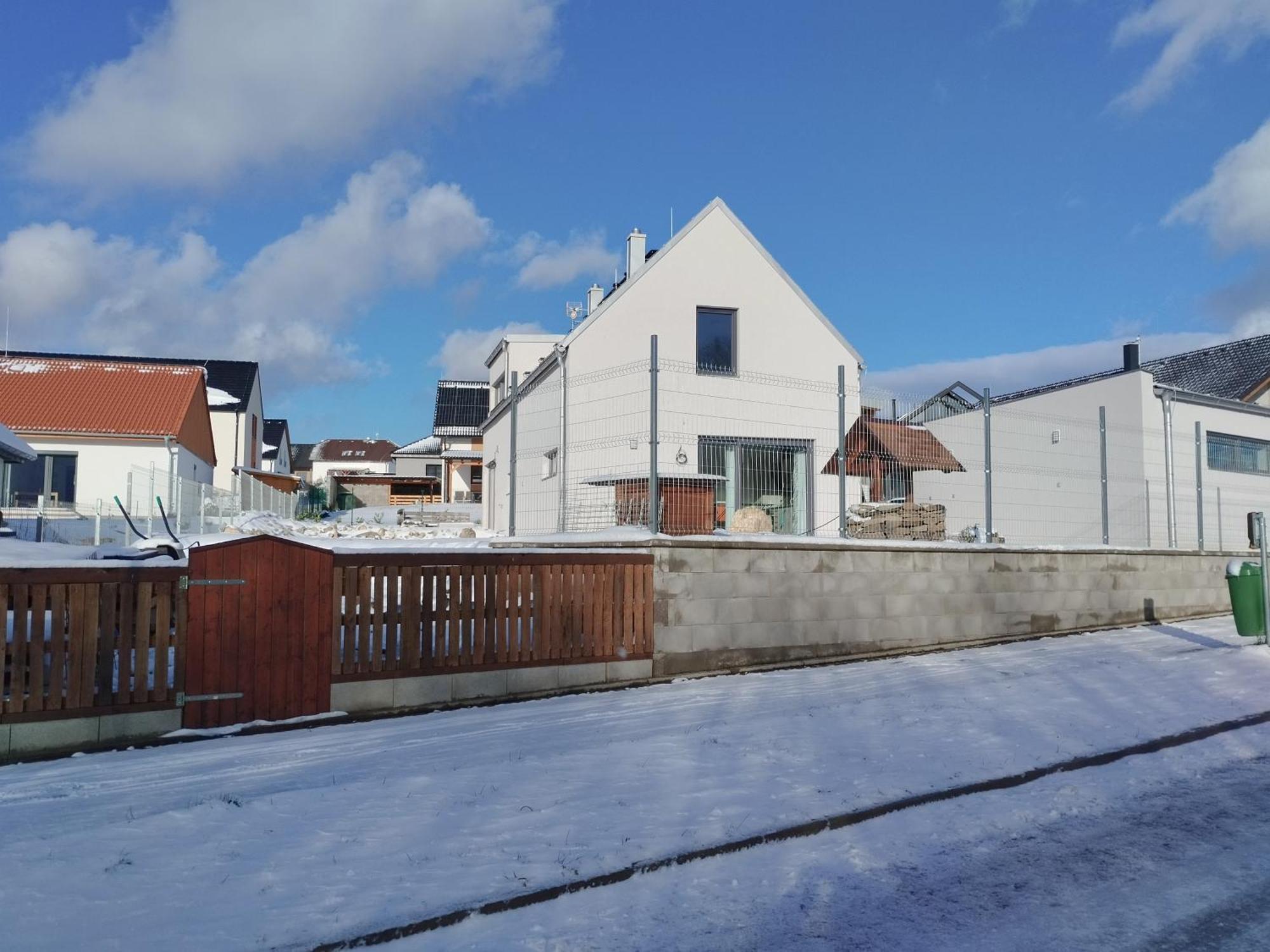 Apartman Dasa Frymburk Luaran gambar