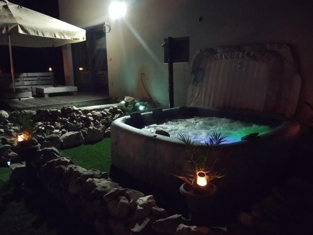 Apartman Dasa Frymburk Luaran gambar