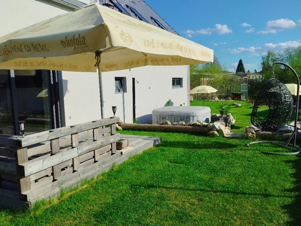 Apartman Dasa Frymburk Luaran gambar